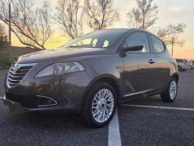 Usata Lancia Ypsilon S 95 CV (69 kW) 2014 Grigio Utilitaria