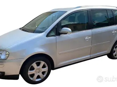 Usata VW Touran 136 CV (100 kW) 2004 Grigio Monovolume