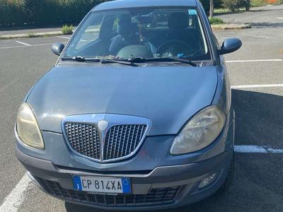 usata Lancia Ypsilon 1.2 8v