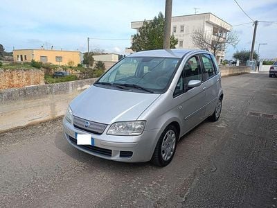 Usata Fiat Idea Emotion 90 CV (66 kW) 2007 Argento Monovolume