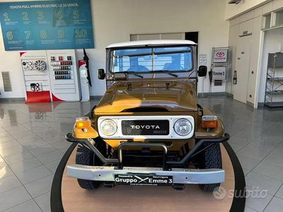 Usata Toyota Land Cruiser 89 CV (65 kW) 1985 Marrone SUV