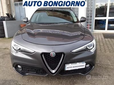 Usata Alfa Romeo Stelvio Executive 210 CV (154 kW) 2017 Grigio SUV
