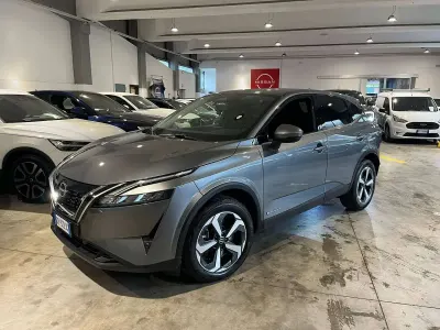 Usata Nissan Qashqai N-Connecta 158 CV (116 kW) 2023 Dark metal grey SUV