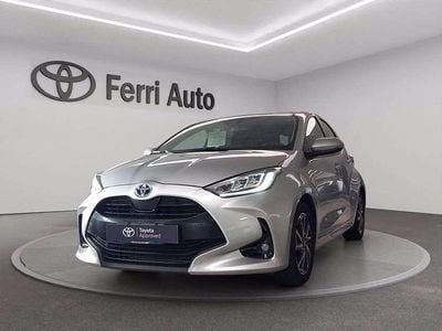 Usata Toyota Yaris Hybrid Trend 116 CV (85 kW) 2023 Dark grey met Berlina