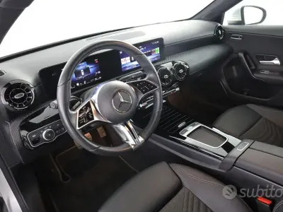 Usata Mercedes A180 Executive 136 CV (100 kW) 2023 Argento Berlina