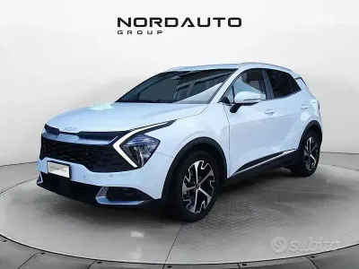 Usata Kia Sportage Style 136 CV (100 kW) 2023 Bianco SUV