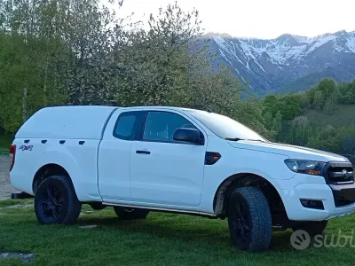 Usata Ford T 160 CV (117 kW) 2026 Bianco Cabrio