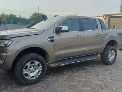 Usata Ford Ranger Limited 150 CV (110 kW) 2016 Pick-up