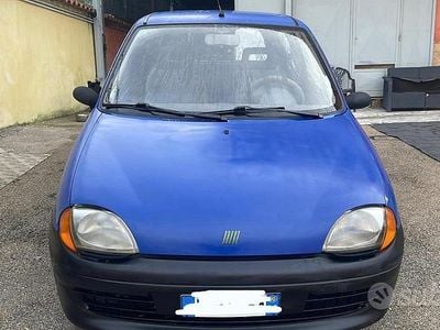 Usata Fiat Seicento Young 54 CV (39 kW) 2000 Blu Utilitaria