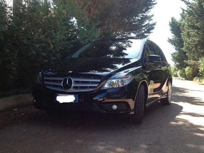 Usata Mercedes B180 Executive 109 CV (80 kW) 2012 Nero Monovolume