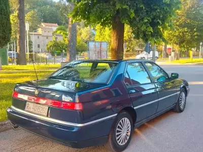 Usata Alfa Romeo 164 Super 144 CV (105 kW) 1993 Blu Berlina