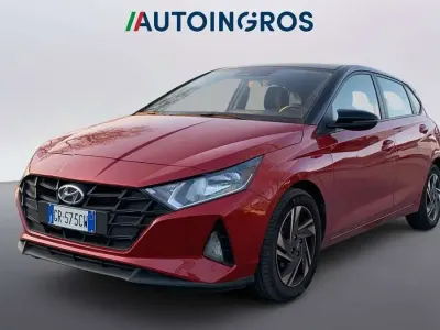 Usata Hyundai i20 84 CV (61 kW) 2023 Rosso Utilitaria
