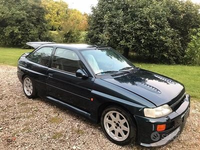 Usata Ford Escort RS 220 CV (161 kW) 1993 Verde Berlina