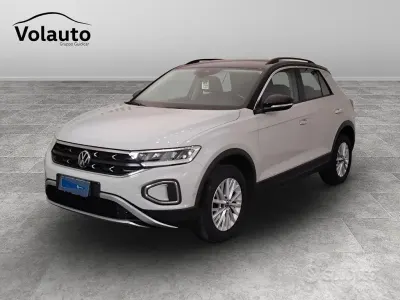 Usata VW T-Roc Life 150 CV (110 kW) 2023 Grigio SUV