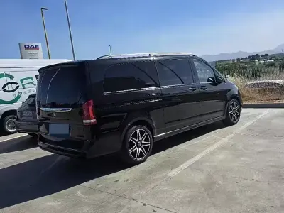 Usata Mercedes V250 190 CV (139 kW) 2022 Nero Monovolume