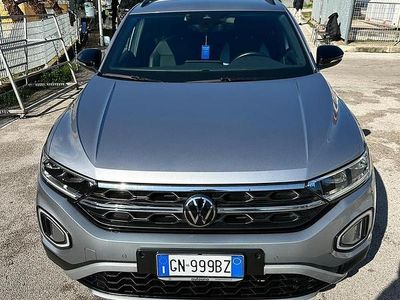 Usata VW T-Roc Style 150 CV (110 kW) 2023 Grigio SUV