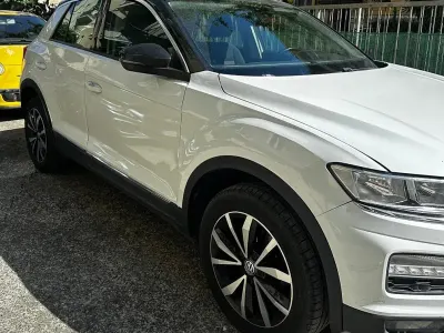 Usata VW T-Roc Style 116 CV (85 kW) 2019 Bianco SUV