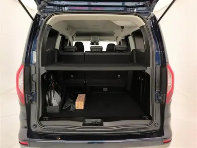 Usata Renault Kangoo Techno 88 kW (120 CV) 2024 Blu scuro Monovolume