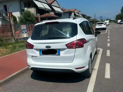 Usata Ford B-MAX Titanium 75 CV (55 kW) 2016 Bianco Monovolume