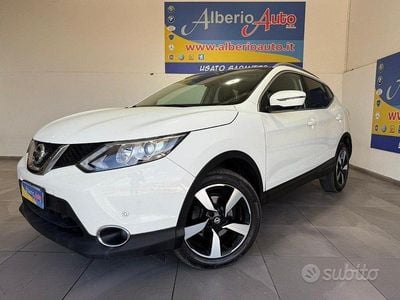 Usata Nissan Qashqai N-Connecta 110 CV (80 kW) 2017 Bianco SUV