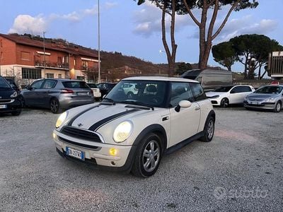 Usata Mini ONE 88 CV (64 kW) 2006 Beige Utilitaria