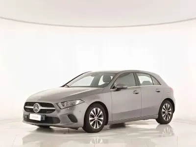 Usata Mercedes A200 Edition 150 CV (110 kW) 2021 Grigio scuro met Berlina