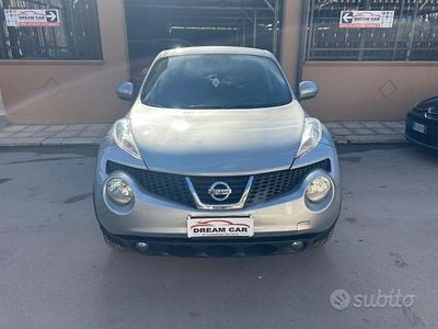 Usata Nissan Juke Tekna 110 CV (80 kW) 2012 Grigio SUV