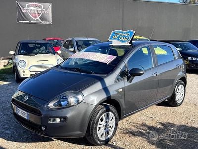 Usata Fiat Punto Street 77 CV (56 kW) 2013 Grigio Berlina
