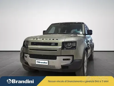 Usata Land Rover Defender First Edition 241 CV (177 kW) 2021 Verde SUV