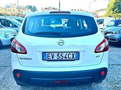Usata Nissan Qashqai Tekna 110 CV (80 kW) 2014 Bianco SUV