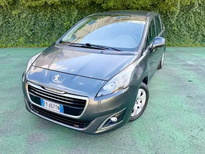 Brugt Peugeot 5008 Family 114 HK (83 kW) 2015 MPV