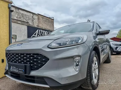 Usata Ford Kuga Titanium 120 CV (88 kW) 2022 Grigio SUV