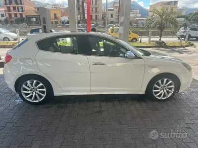 Gebraucht Alfa Romeo Giulietta 105 PS (77 kW) 2011 Kleinwagen