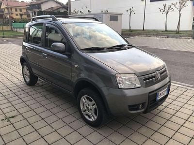 Usata Fiat Panda 4x4 Climbing 75 CV (55 kW) 2012 Other Utilitaria