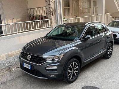 Usata VW T-Roc 116 CV (85 kW) 2019 Grigio SUV