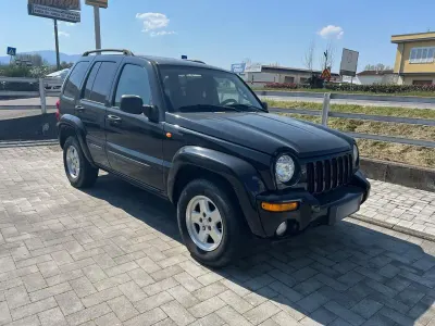 Usata Jeep Cherokee Limited 150 CV (110 kW) 2004 Nero SUV