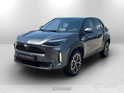 Usata Toyota Yaris Cross Lounge 116 CV (85 kW) 2022 Grigio SUV