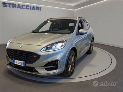 Usata Ford Kuga ST-Line X 225 CV (165 kW) 2023 Grigio metallizzato SUV