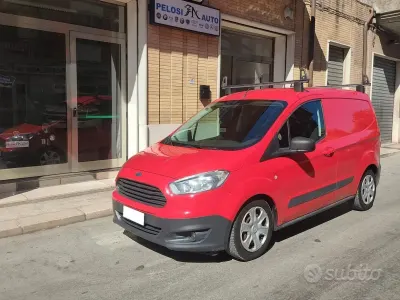 Usata Ford Transit 76 CV (55 kW) 2016 Rosso Furgone