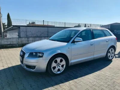 Usata Audi A3 Sportback 140 CV (102 kW) 2004 Grigio Utilitaria