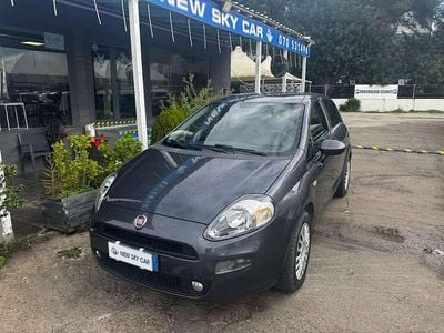 Usata Fiat Punto Street 95 CV (69 kW) 2017 Grigio Utilitaria