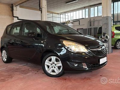 Usata Opel Meriva Cosmo 120 CV (88 kW) 2014 Nero Monovolume