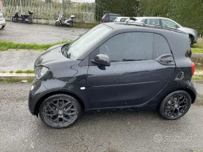 Begagnad Smart ForFour 71 HK (52 kW) 2015 Svart Halvkombi