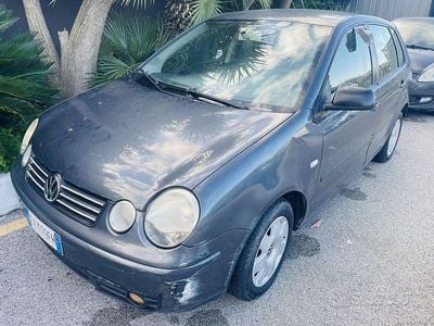 Brugt VW Polo Trendline 75 HK (55 kW) 2005 Grå Hatchback