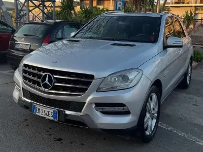Usata Mercedes ML250 Premium 204 CV (150 kW) 2012 Grigio SUV
