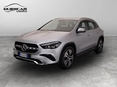 Usata Mercedes GLA180 Advanced 116 CV (85 kW) 2025 Argento SUV