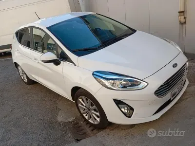 Usata Ford Fiesta Titanium 86 CV (63 kW) 2019 Bianco Utilitaria