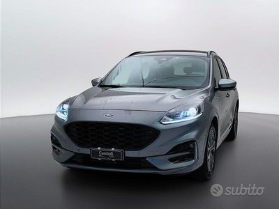 Usata Ford Kuga ST-Line 120 CV (88 kW) 2023 Grigio SUV