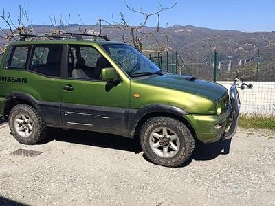 Usata Nissan Terrano 99 CV (72 kW) 1995 Verde SUV