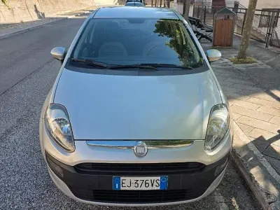 Usata Fiat Punto Evo 95 CV (69 kW) 2011 Utilitaria